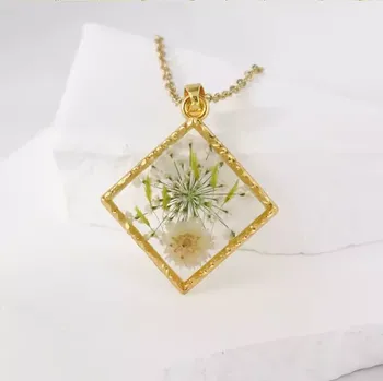 Náhrdelník Náhrdelník s pravými květy – kolekce Florea white