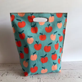 Jídlonosič Obědová taška velká - jablka Magsbags.cz