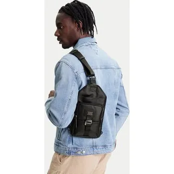 Guess Batoh HMARCC P5326 Černá OS