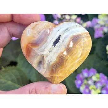 Přírodní kámen Aragonit srdce s dutinkami 113g (Pákistán)