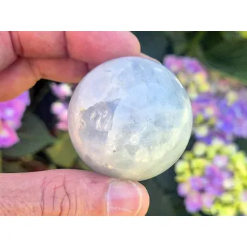 Přírodní kámen Koule modrý kalcit Ø43mm 119g Madagaskar