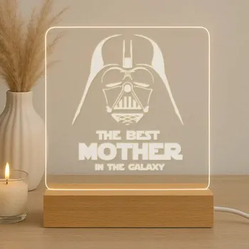 Žertovný předmět The best mother in the galaxy - LED lampička s gravírováním- Tričkový.cz