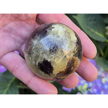 Přírodní kámen Koule ze septarie Ø54mm 223g z Madagaskaru