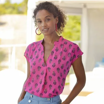 Dámská halenka Kreponová halenka bez rukávů, s potiskem růžová 42