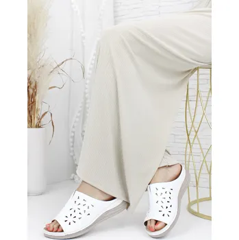 Dámské pantofle Ctogo Gogo Dámské nazouváky CC2530-2WH Velikost: 37