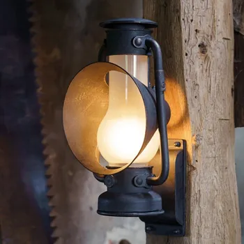 Venkovní osvětlení Robers Leuchten WL3440 Robers venkovní kované nástěnné svítidlo ve tvaru petrolejové lucerny