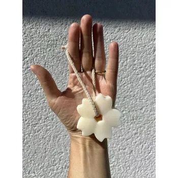 Sprchový gel PROTOŽE JSI - Pečující mýdlo pro suchou a citlivou pokožku celého těla - KYTIČKA objem: 50 ml