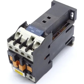 Fasádní barva Schneider Electric Telemecanique pomocný stykač 2Z+2V 24VDC CA3DN22BD