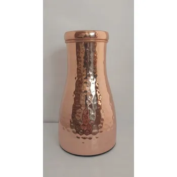 Měděná karafa 1L, tepaná, klasický design