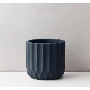 Stojan na květiny Pols Potten ‑ Plant Pot Stripes Cement Small
