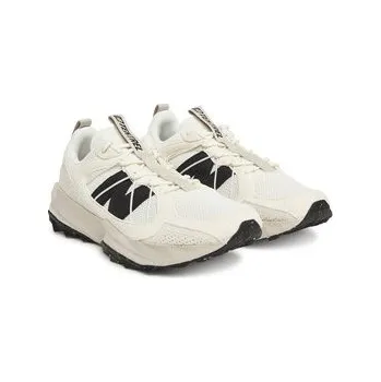 Dámská móda New Balance Sneakersy Tektrel MTTTRSCC Bílá 41_5