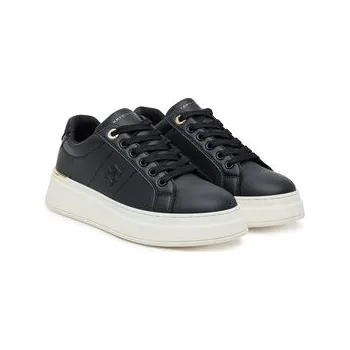 Dámská móda Tommy Hilfiger Sneakersy Low Cut Lace-Up T3A9-33985-1355 Černá 37
