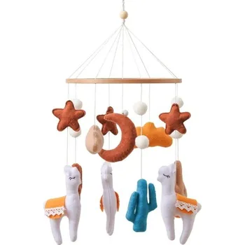 Létající drak Závěsný kolotoč nad postýlku 45 x 25 cm Dřevěný kruh s filcovými lamami, hvězdami, měsíčkem a barevnými dekoracemi