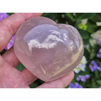 Přírodní kámen Růženín srdce 314g (Madagaskar)