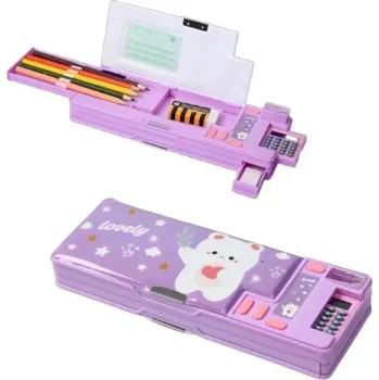 Penál Dvouvrstvý fialový penál s medvídkem a kalkulačkou Plastový organizér na psací potřeby s ořezávátkem Školní krabička 26x9,5x3,5 cm