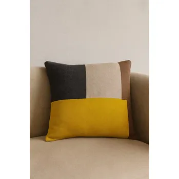 Dekorativní polštářek WOOOD Yrelav – Dekorativní polštář 45 × 45 cm, vícebarevný