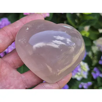 Přírodní kámen Srdce růženín 249g (Madagaskar)