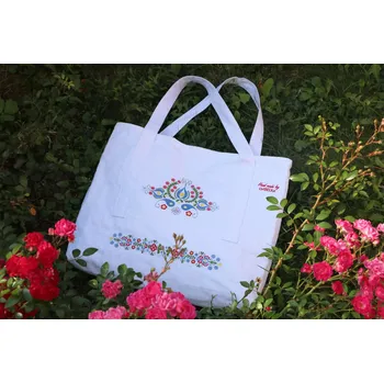 Stylová taška bílá s Moravským vzorem č.22d1