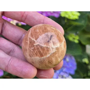 Přírodní kámen Koule z kalcitu 116g (z Madagaskaru) Ø44mm