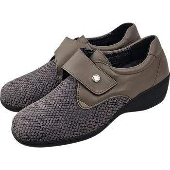 Dámské polobotky F 1106 - brown Dámské hnědé kožené polobotky na suchý zip – strečová špička; Dv 37