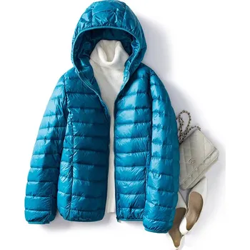 Dámská parka dámská péřová bunda – krátký zimní model pro plné tvary Velikost: M, Barva (Varianta): Lake Blue hooded