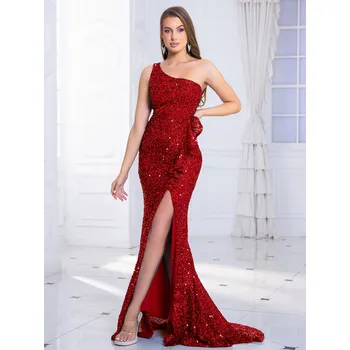 Dámské šaty Asymetrické šaty s volánkem a flitry Barva: Červená, Velikost: M