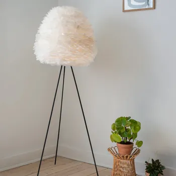 Stojací lampa Umage Umage Tripod floor stojan pro sestavení stojací lampy Barevná úprava: kartáčovaná mosaz