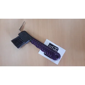 Pro koně Kopytní háček s kartáčem - ručka s gumovým potahem fialový