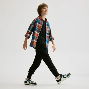 Chlapecké kalhoty Reserved - Joggery cargo s kapsami - černý - 782DO-99X - 782DO-99X-128