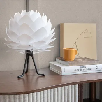 Lampička Umage Umage Tripod base stojan pro sestavení stolní lampičky Barevná úprava: černá