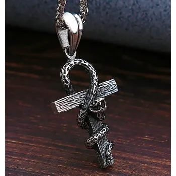 Řetízek Náhrdelník a přívěsek s křížem a hadem