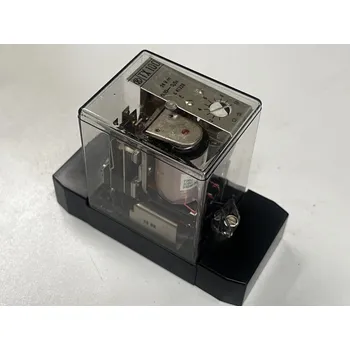 Relé ZPA Časové relé TT 100 (TX 100) 24V DC0,15-5,5s Varianta: TX 100 KP 24V DC 0,15-5,5s