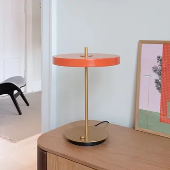 Lampička Umage Umage Asteria table stmívatelná stolní lampa s USB mosaz/více barevných variant Barevná úprava: antracitová
