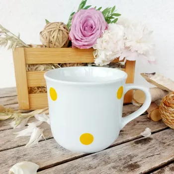 VAŘÁK hrnek 650 ml, žlutý puntík, Český porcelán Dubí (Porcelánový hrnek 2. jakost)