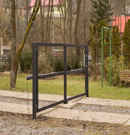 Dvoukřídlá brána, 4000 x 1500 mm, s pohonem
