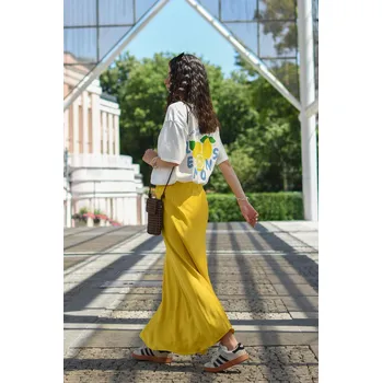 Dámská sukně ZÁŘIVĚ ŽLUTÁ SATÉNOVÁ SUKNĚ PECA del SOL