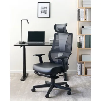Kancelářská židle černá umělá kůže otočná nastavitelná výška s područkami moderní tradiční styl kancelář pracovna Beliani