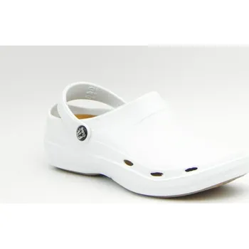Dámská zdravotní obuv Dámské i pánské sandály s uzavřenou špicí 3FIT-BA001/B FitClog bílé 46