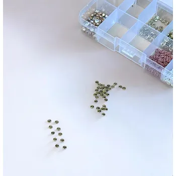 Knoflík Ve Vatičce Knoflíčky mikro zlaté - 10ks