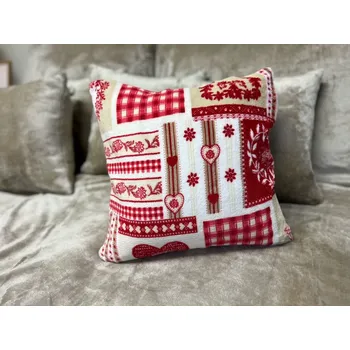 Polštář Podpěrová s.r.o. Povlak na polštářek z mikrovlákna ČERVENÝ PATCHWORK