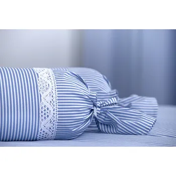 Povlak na polštářek Podpěrová s.r.o. Povlak na váleček MODRÝ PROUŽEK Velikost: Povlak na válec s krajkou KREP N