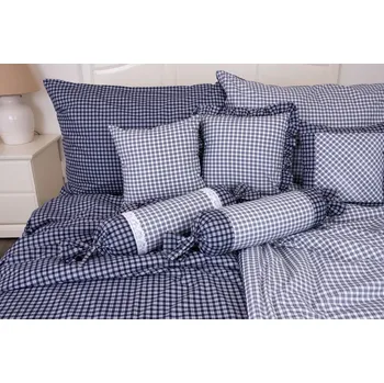 Povlak na dekorativní polštářek Podpěrová s.r.o. Povlak váleček MODRÁ KOSTIČKA pozitiv/negativ Velikost: Povlak na válec s krajkou BAVLNA N