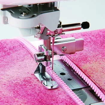 Příslušenství k šicímu stroji NF 036 Stavitelná zipová patka