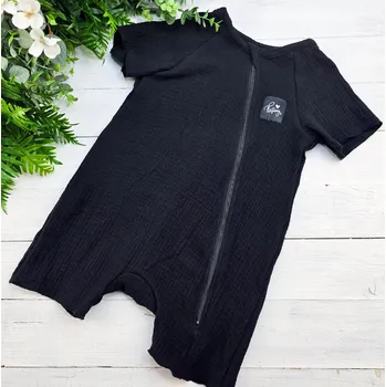 Kojenecký overall Kulišárny Mušelínový letní overal s krátkým rukávem BLACK VELIKOST: 104