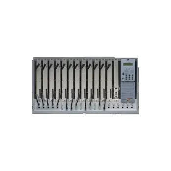 Satelitní komplet TRIAX CSE 3312 - Hlavní jednotka pro 12 kazet (PIPTR83000)