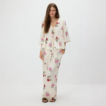 Dámské kalhoty Reserved - Kalhoty s širokými nohavicemi a květinovým potiskem - vícebarevná - 888HU-MLC - 888HU-MLC-XXL