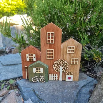 Dřevěné domečky - vesnička s kolem - 4ks