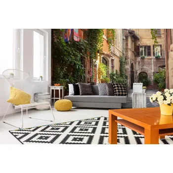 Fototapeta DIMEX | Samolepicí vliesová fototapeta na zeď Ulice v Římě MA-5-0716 | 375 x 250 cm | zelená, oranžová, šedá + Samolepicí vliesová fototapeta na stěnu DIMEX Ulice v Římě MA50716 v rozměru 375 x 250 cm