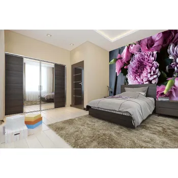 Fototapeta DIMEX | Samolepicí vliesová fototapeta na zeď Kytice fialových květin MA-5-1308 | 375 x 250 cm | černá, šedá, růžová + Samolepicí vliesová fototapeta na stěnu DIMEX Kytice fialových květin MA51308 v rozměru 375 x 250 cm