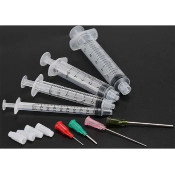 Sada nářadí Sada injekčních stříkaček s tupými jehlami, celkem 4ks